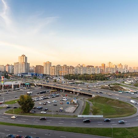 Апартаменты На Метро "Осокорки" Kijev Kültér fotó